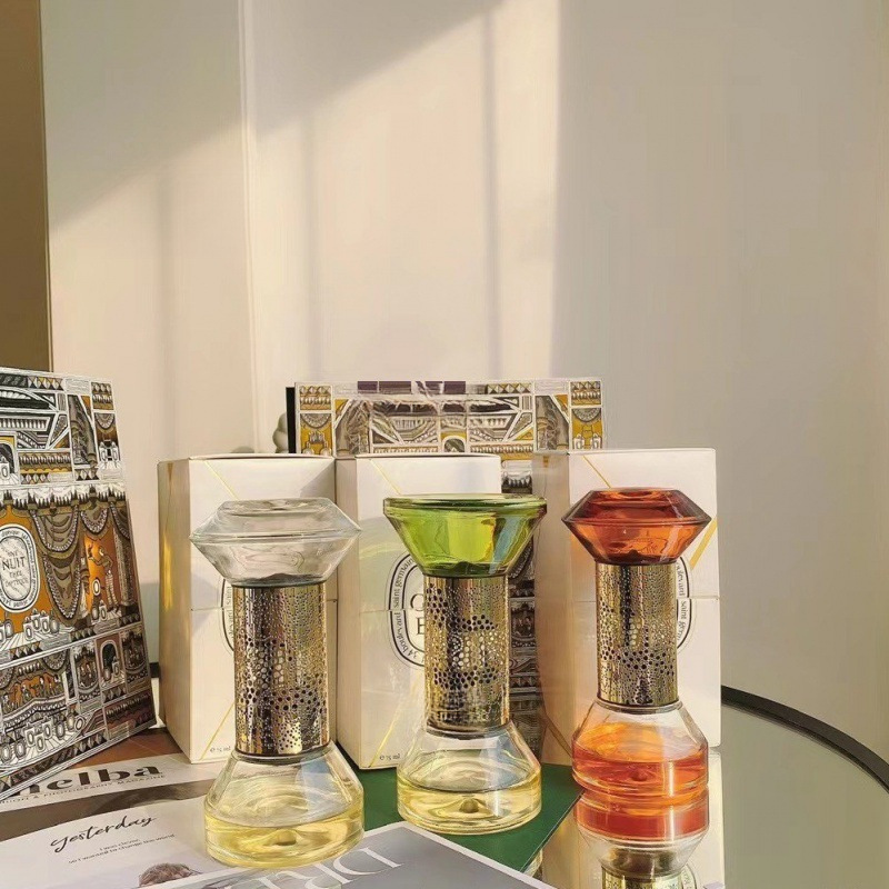 Diptyques-موزع عطر الساعة الرم - مراجعة Home Fragrance Diptyque وسعره