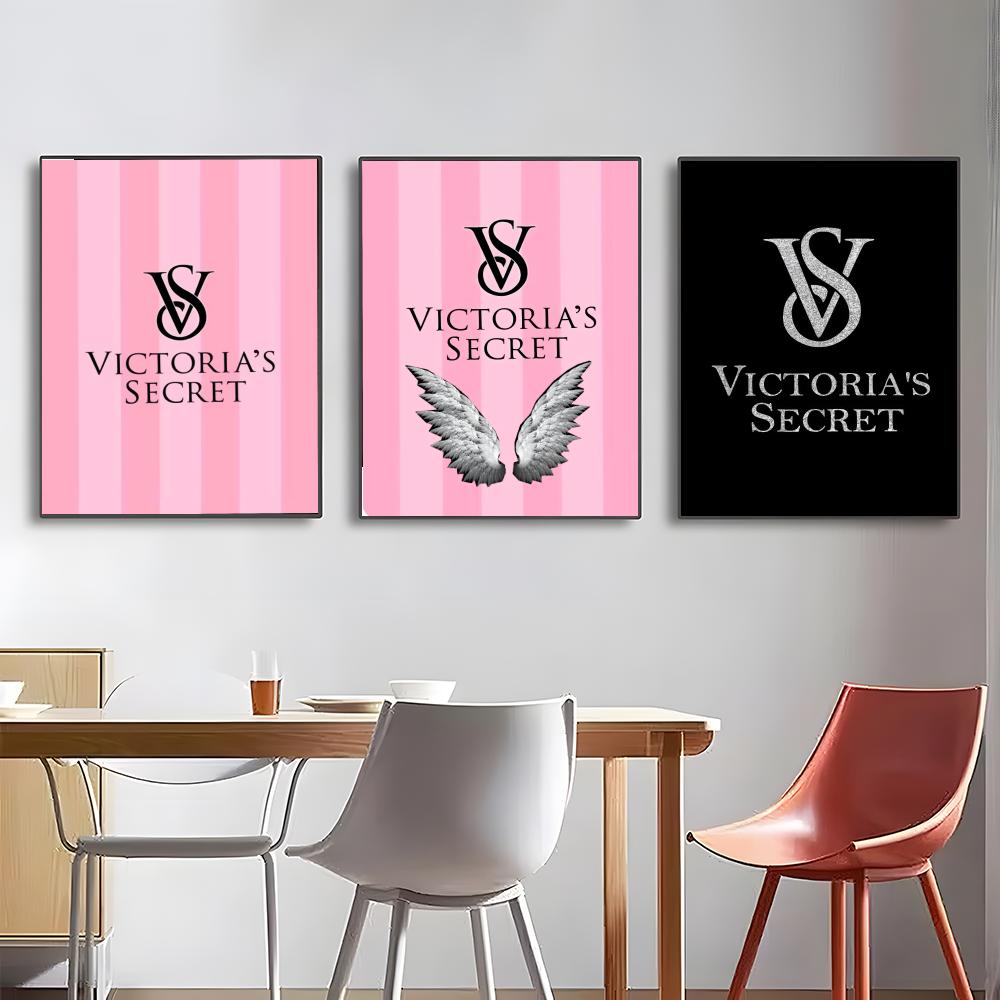 ملصق V-Victoria Secret Fashion - مراجعة Home Fragrance Victoria Secret وسعره